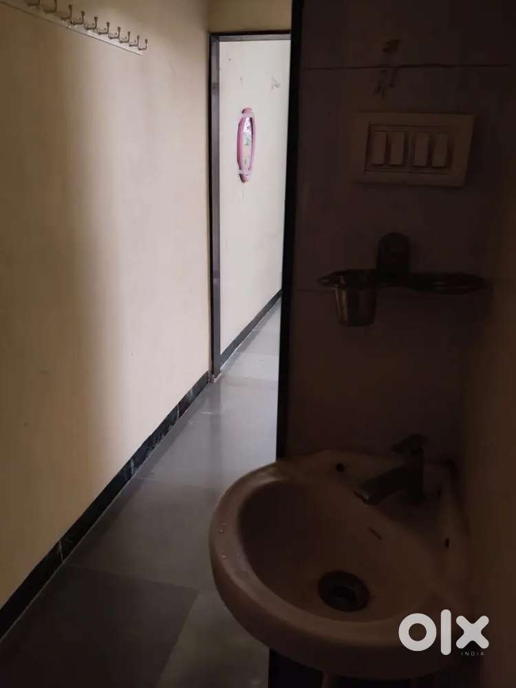 One room with kitchen