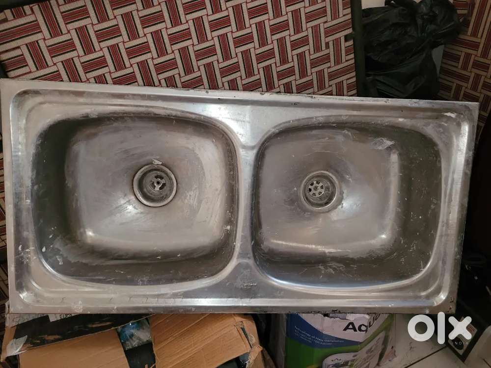 Kitchen sink