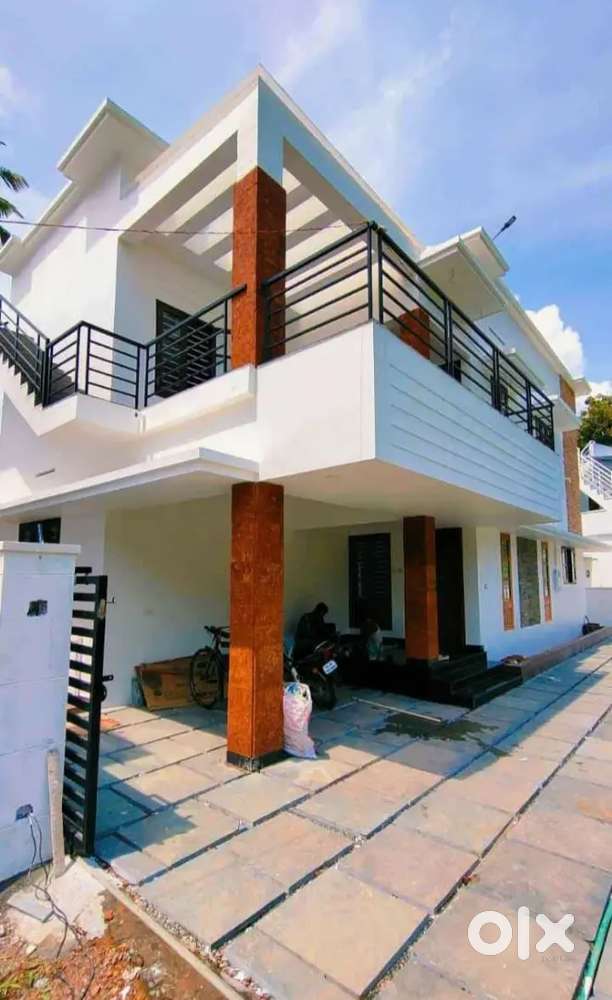 New house srekarym kariyam main road 2 house available