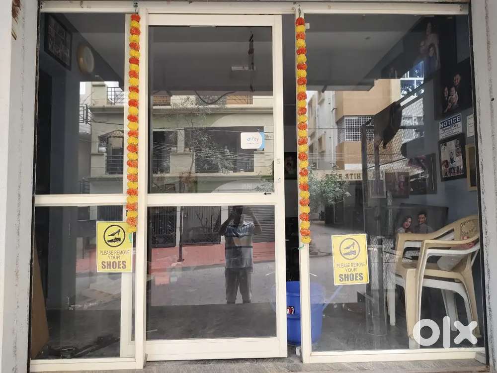 Aluminum frame and glass