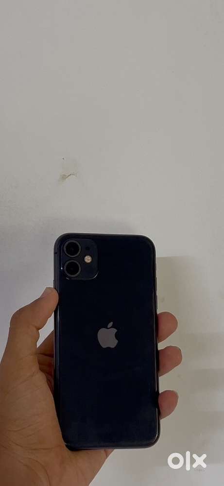 11 128gb black colour