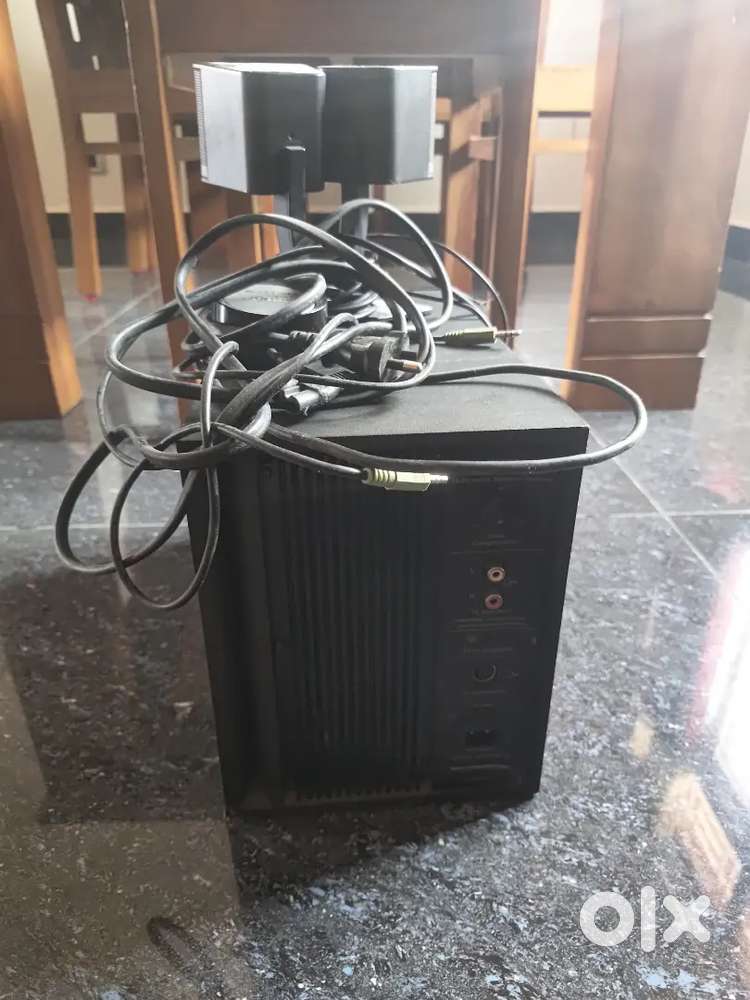 Bose 2.1 speaker