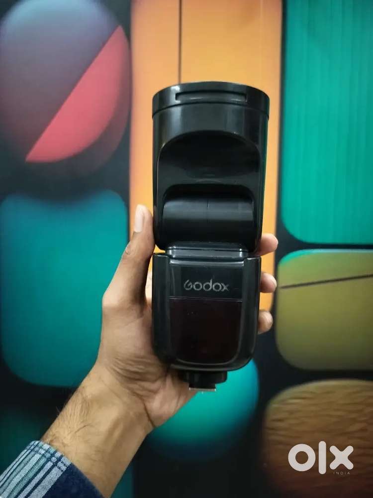 GODOX V1 FLASH