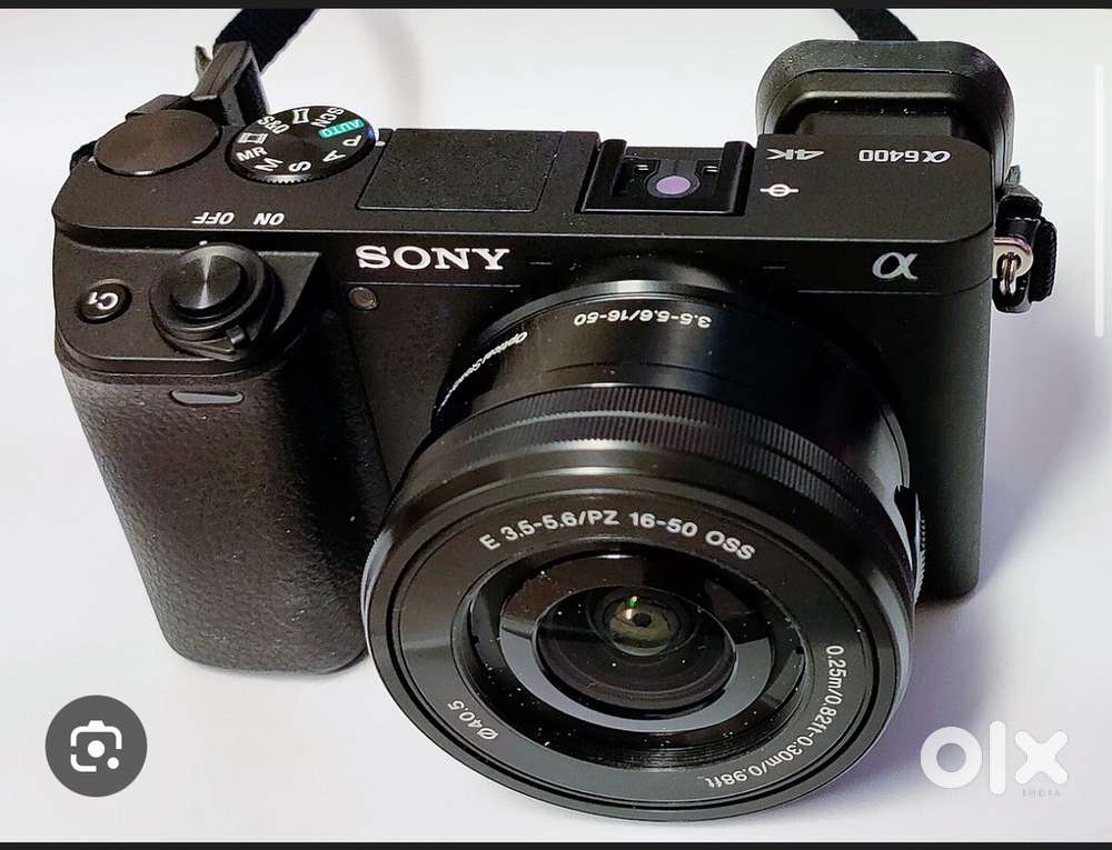 Sony 6400 with 16-50mm lans