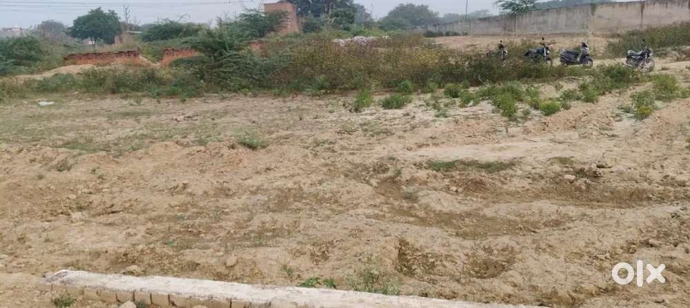 410 gaj ka plot hai arra road pr 100 gaj ka bhi available hai