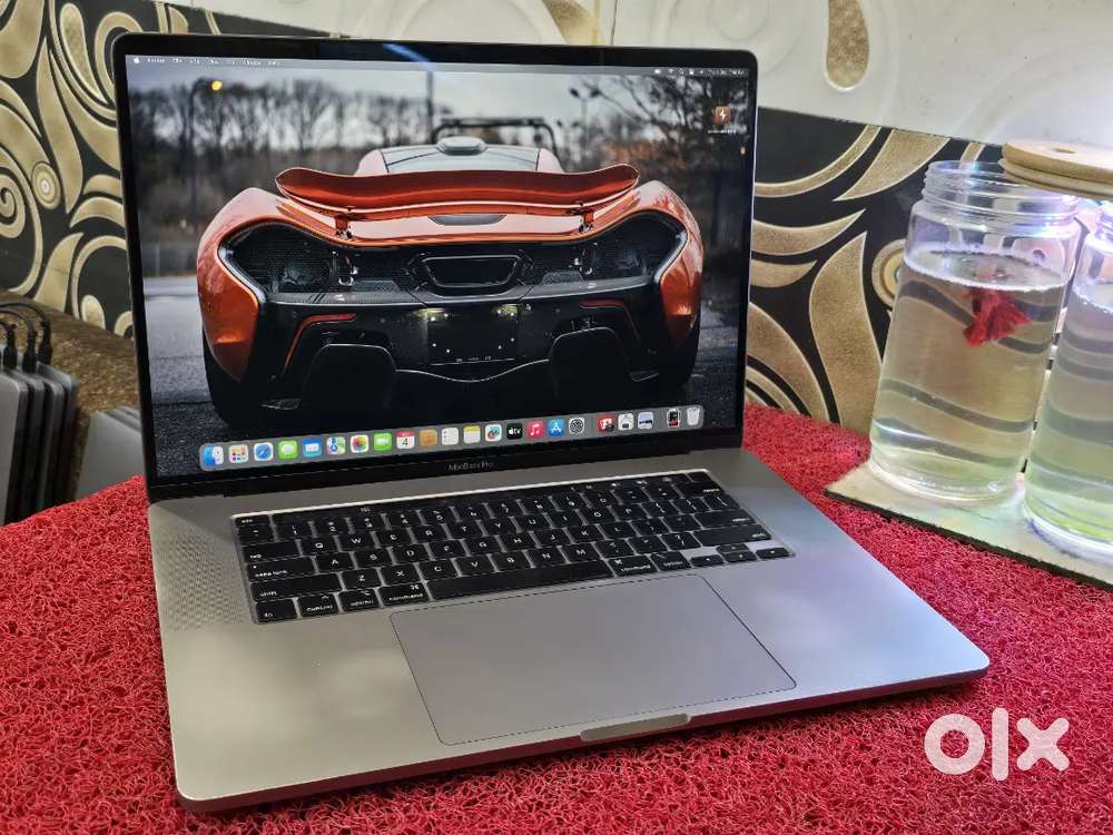 Apple Macbook Pro 2021 i7 16gb 512gb 5.5gb Graphics 16inch Retina