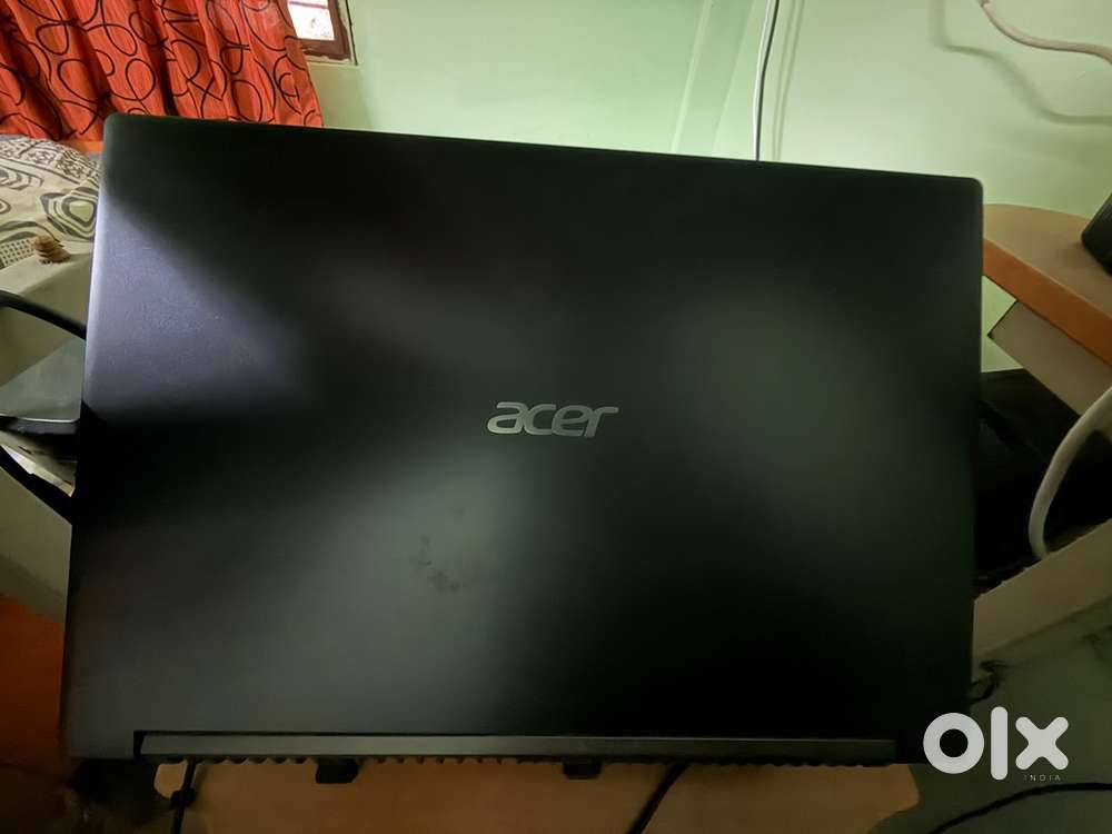 Acer aspire 7 ryzer 5 gaming laptop
