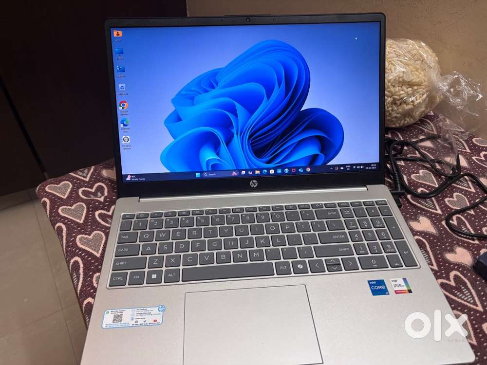 Brand new HP laptop for sale, used less than a week