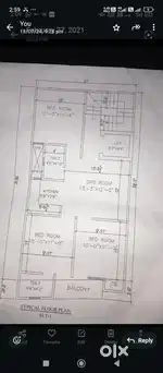 Independent house with shop on ground floor