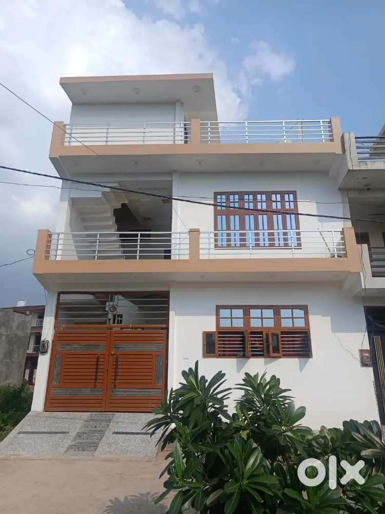 First floor for rent