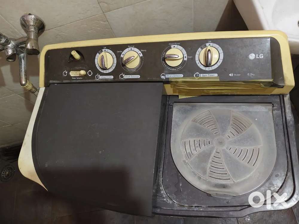 LG Washing Machine (Semi automatic)