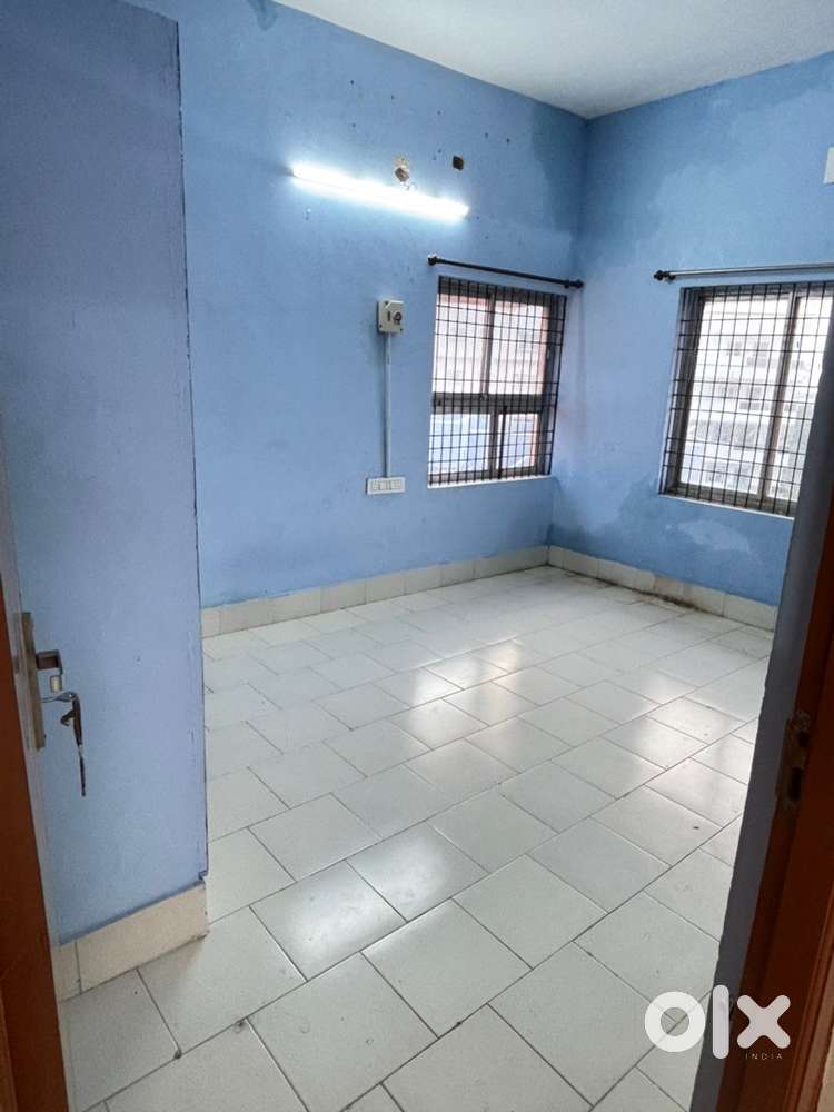 Room sharing for bachelor,pent house