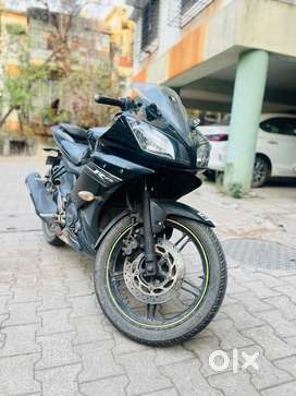 R15 v2 black colour good in condition