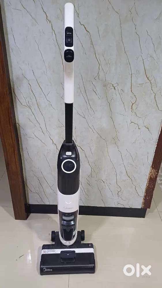 Midea cordless mop and vacuum cleaner