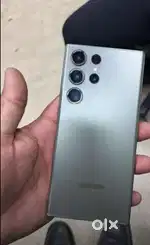 Samsung' s23 ultra only 4 month old with bill box warranty