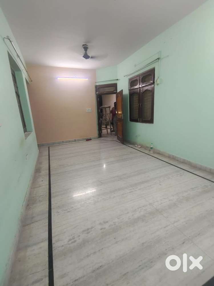 Single room set with balcony