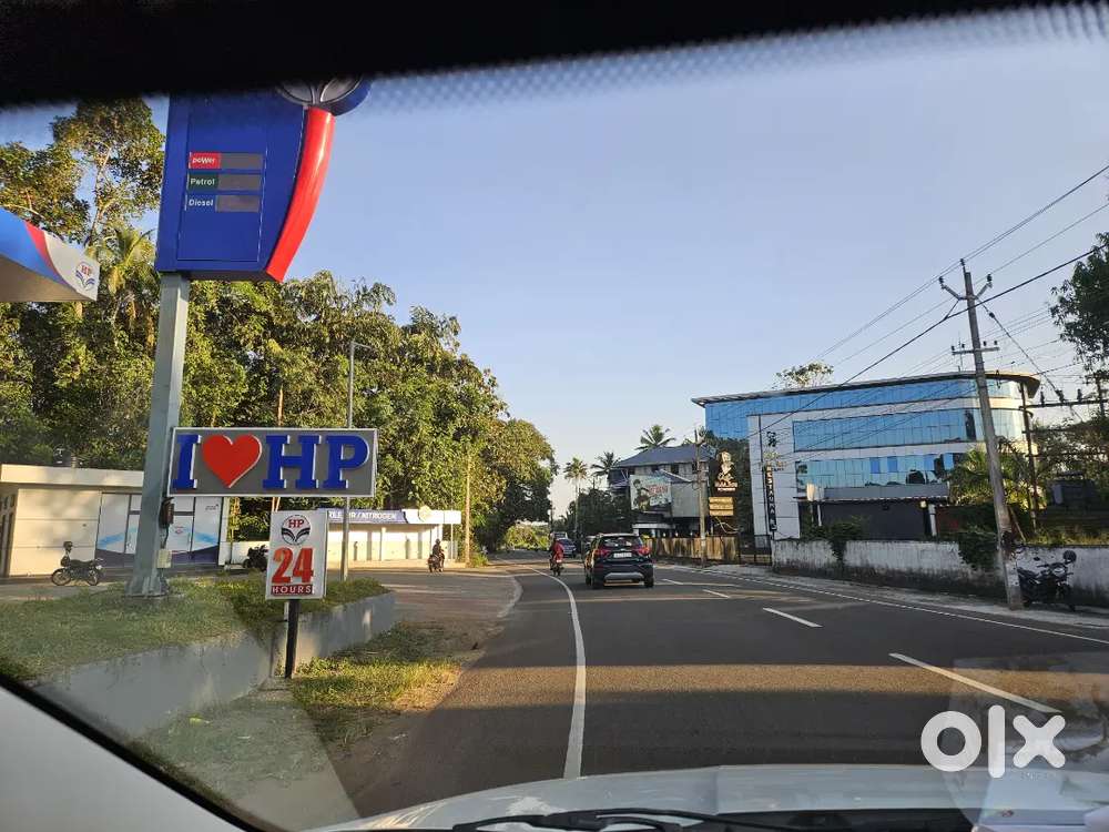 Petrol pump with  30 cent near Ponnani Highway  asking 5.5 cr negot
