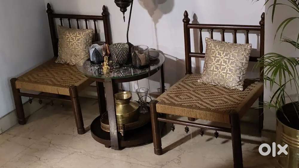 Set of 2 pcs Chairs