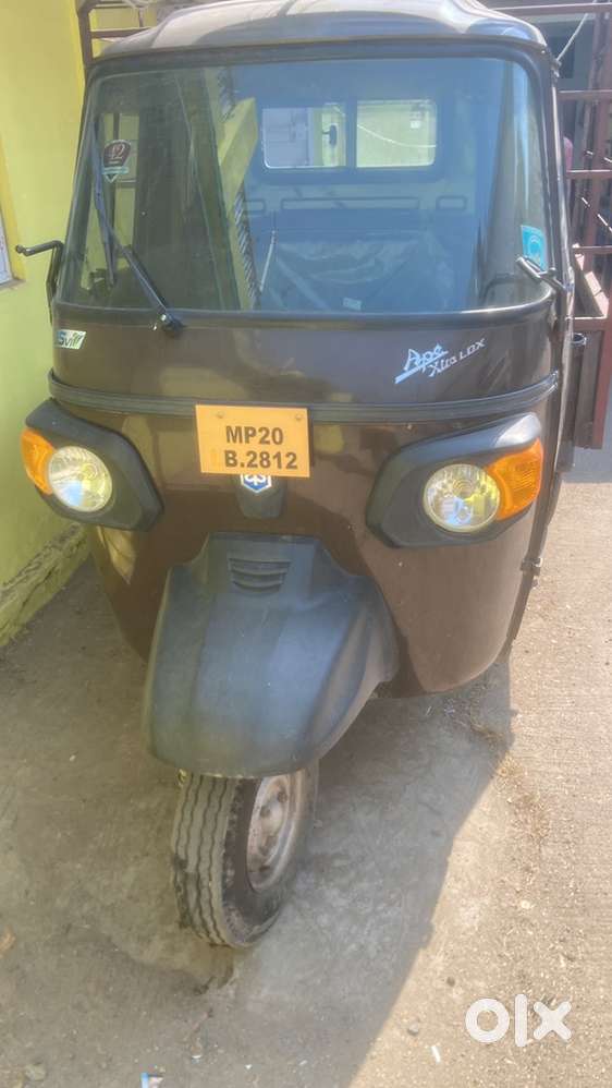 New condition loading auto 2021 model 1600km. Only driven