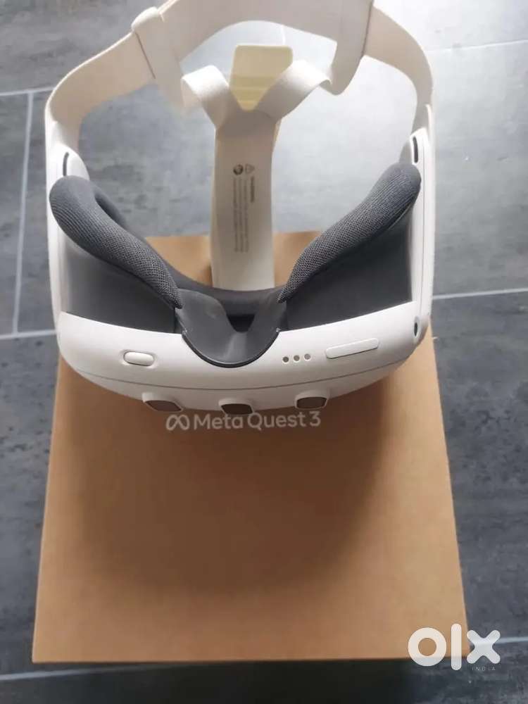 Meta Quest 3 All in One VR headset 128GB