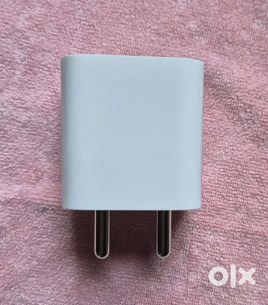 Original Apple 20W USB-C Power Adapter – Used Only 1 Day, Like New