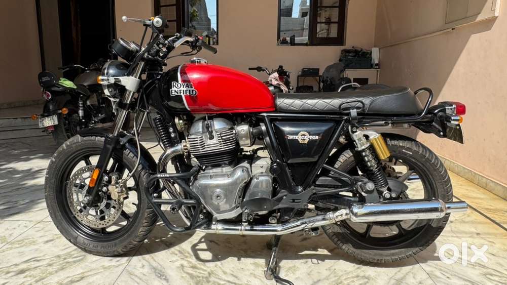 Parallel twin 650cc engine