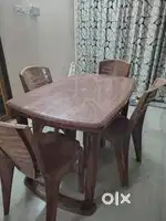 Nilkamal 4 Seater Dining Table with 4 Chairs