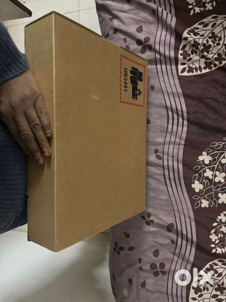 Apple mac book air 16GB 256 GB M4