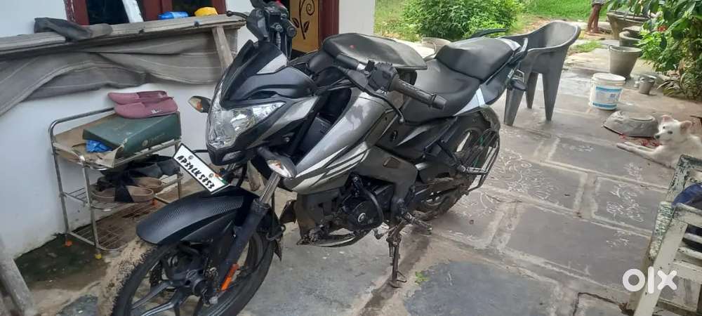 PULSAR NS 125 SINGLE HAND