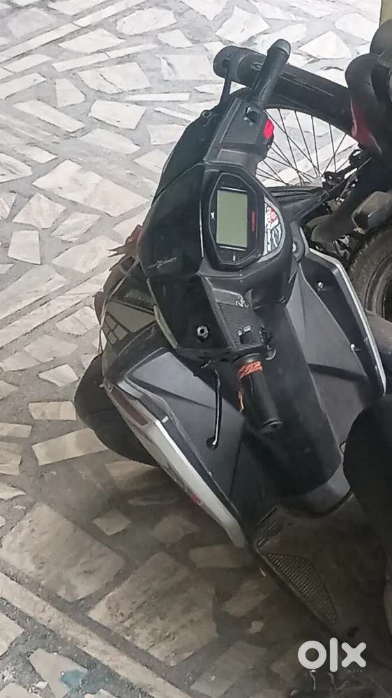 I want bought  new bike 4 mont old 3000 km