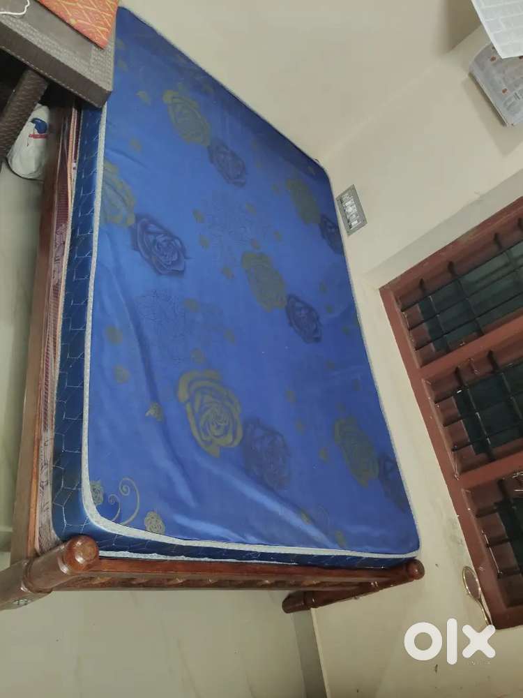 Double Cot Bed Less Used  for Sale 4 Inch