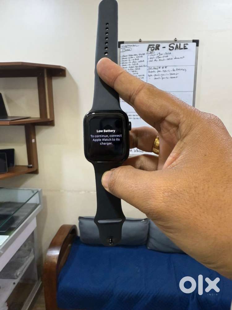  Apple Watch SE 2 under warranty
