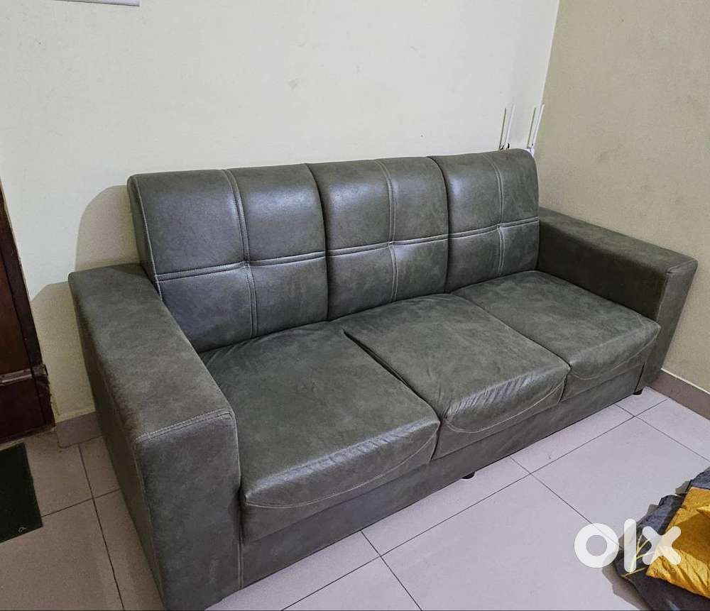 Sofa(3 seater)