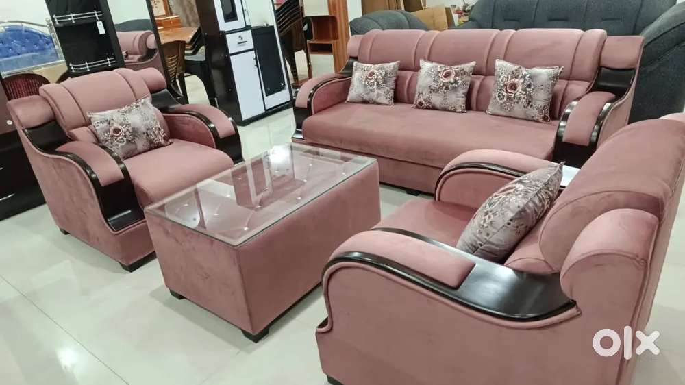 Sofa factory hai lowadih Kanta toli mein holl sell k kaam hai