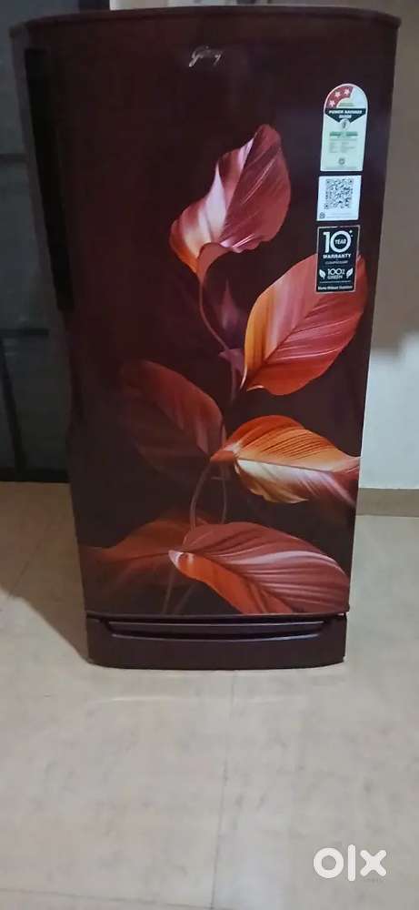 6 months old new 165 Ltr fridge