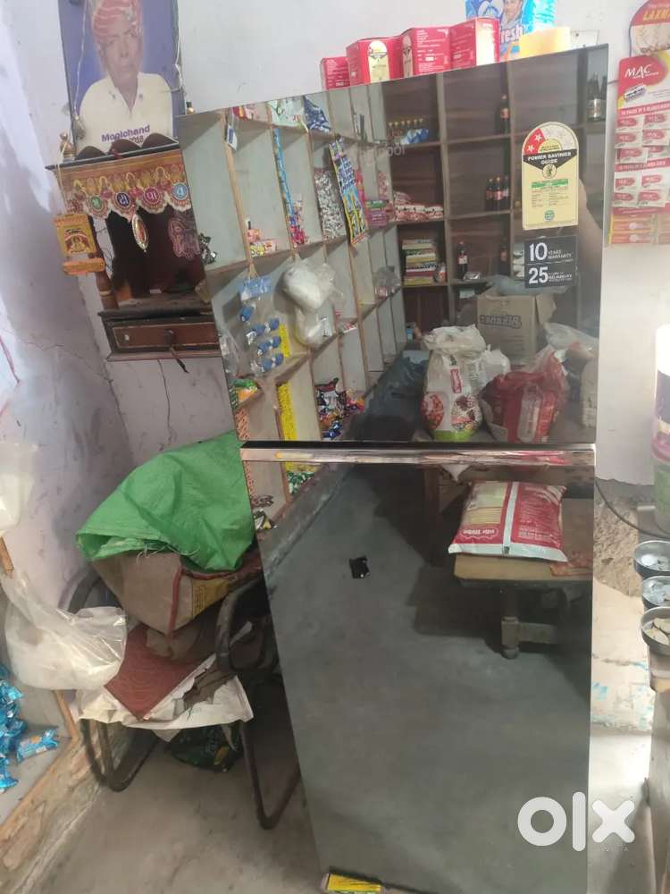 Double door Whirlpool Fridge Glass finishing 235ltr