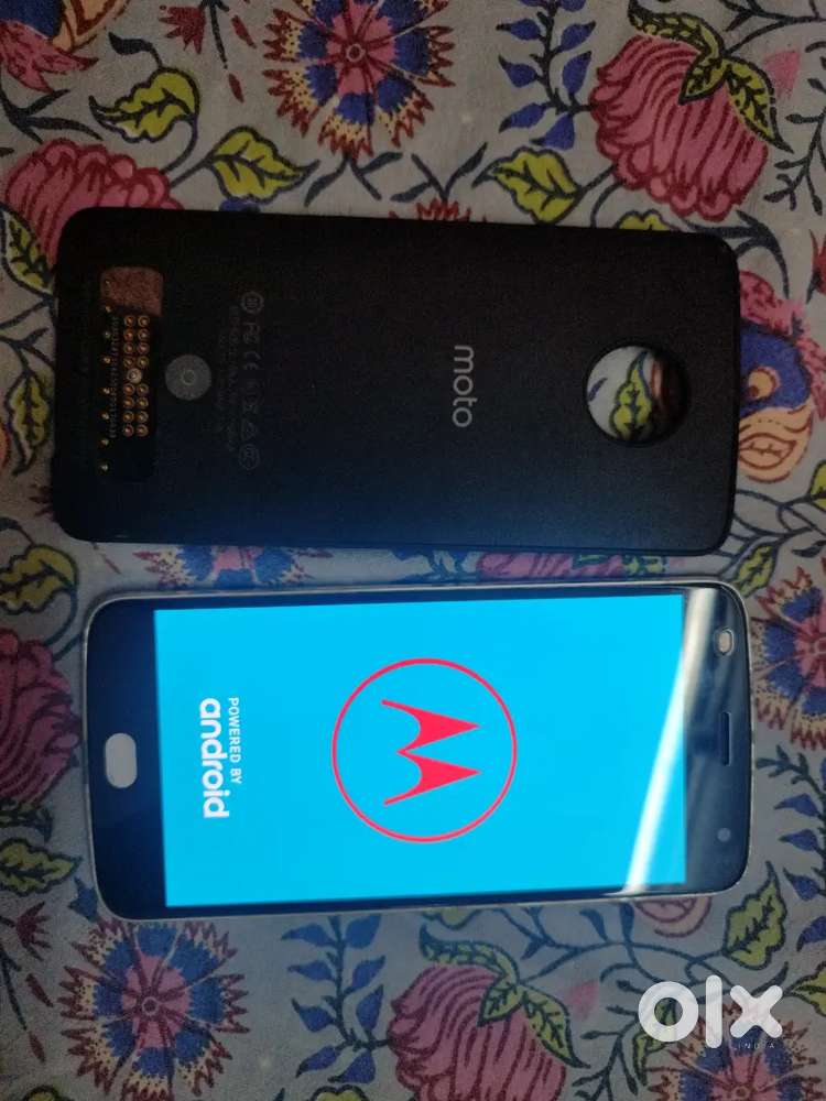 Motorola z2 + projector mod