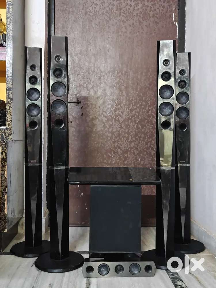 Sony 5.1 3D blu ray DVD home theatre 4 Tower speaker centre speaker