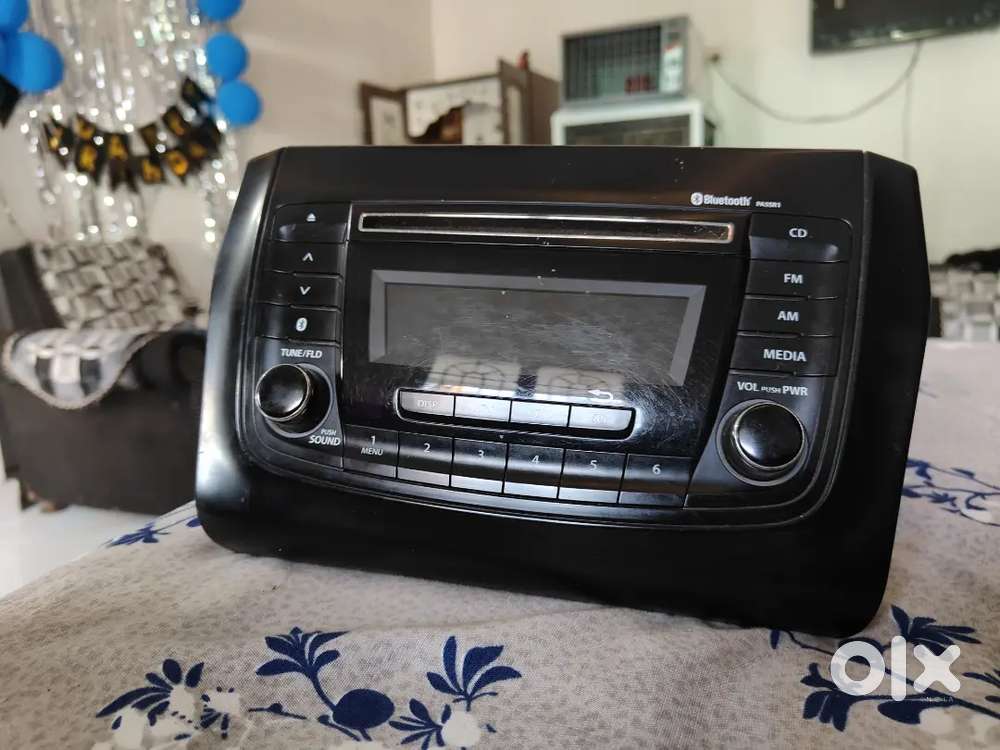 Swift car music player good condition