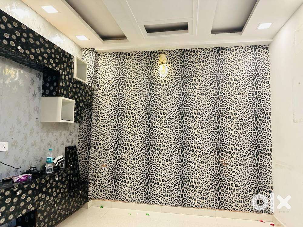 2 BHK flat near to metro station n market free 200 electricity units