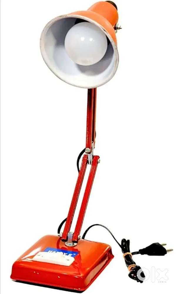 Sturdy Metal Study Lamp with Adjustable Arm – Excellent Condition