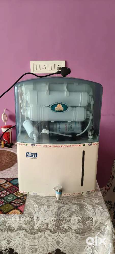 Water Purifier - R.O (8 Years Old) - To Sell