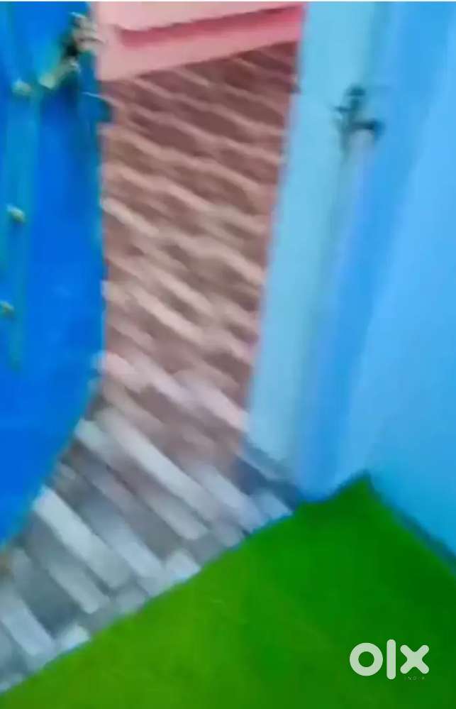 Rent ke liye room available hai