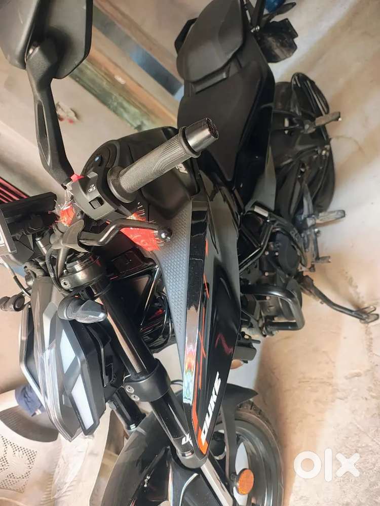 Duke 250 gen3 2000km driven only