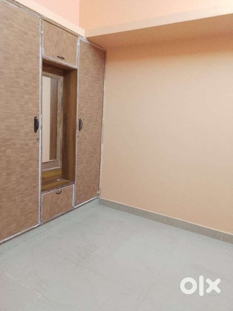 2bhk house for lease at Marathahalli