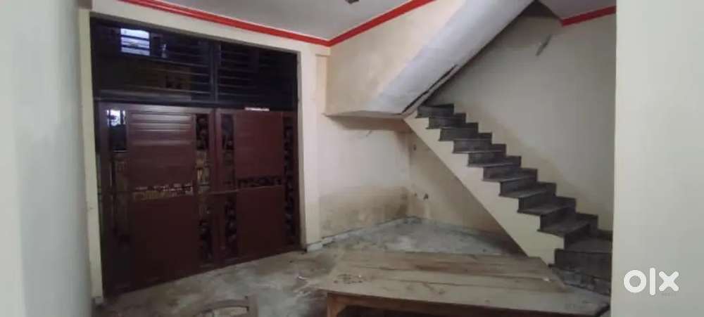 A ready to move house in rajeev vihar macchariya