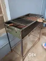 3.2 feet barbeque grill for sale with free plate mesh and 6 free stick