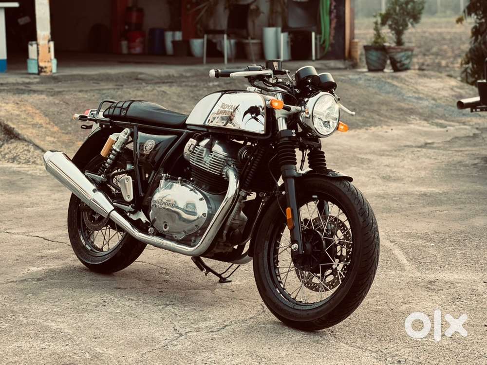 Like a new condition urgent sale first owner full original