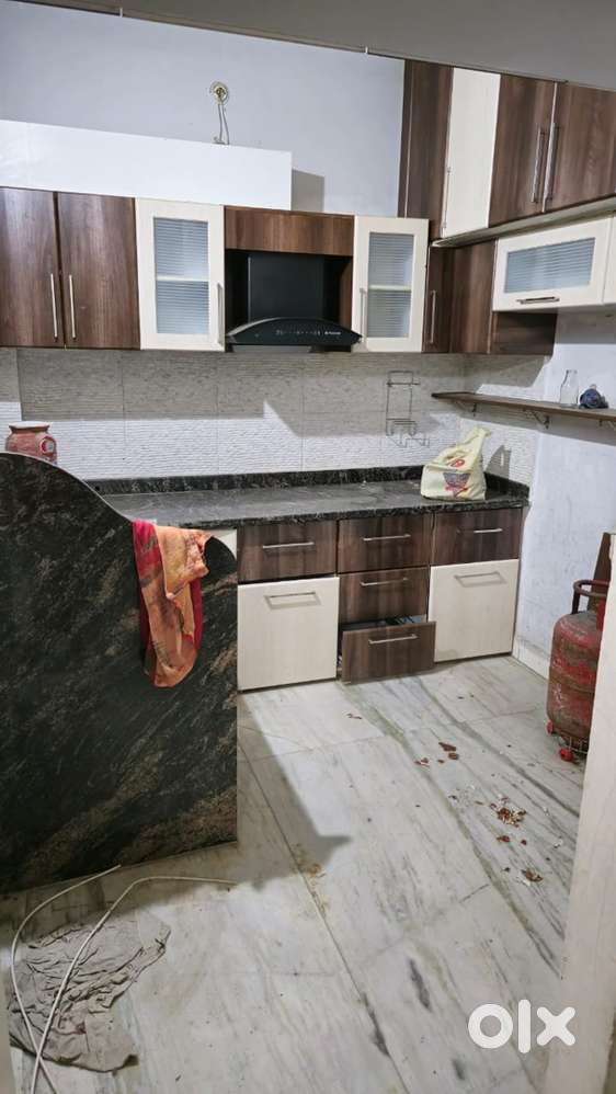 Rent the ground floor