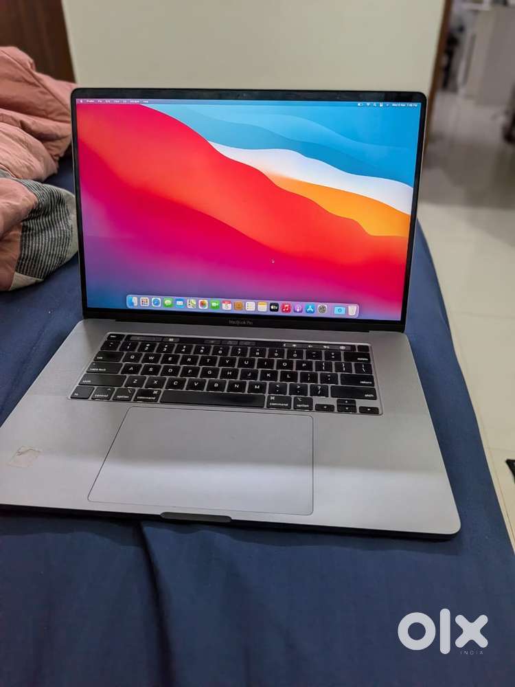 Macbook pro 16inch i7